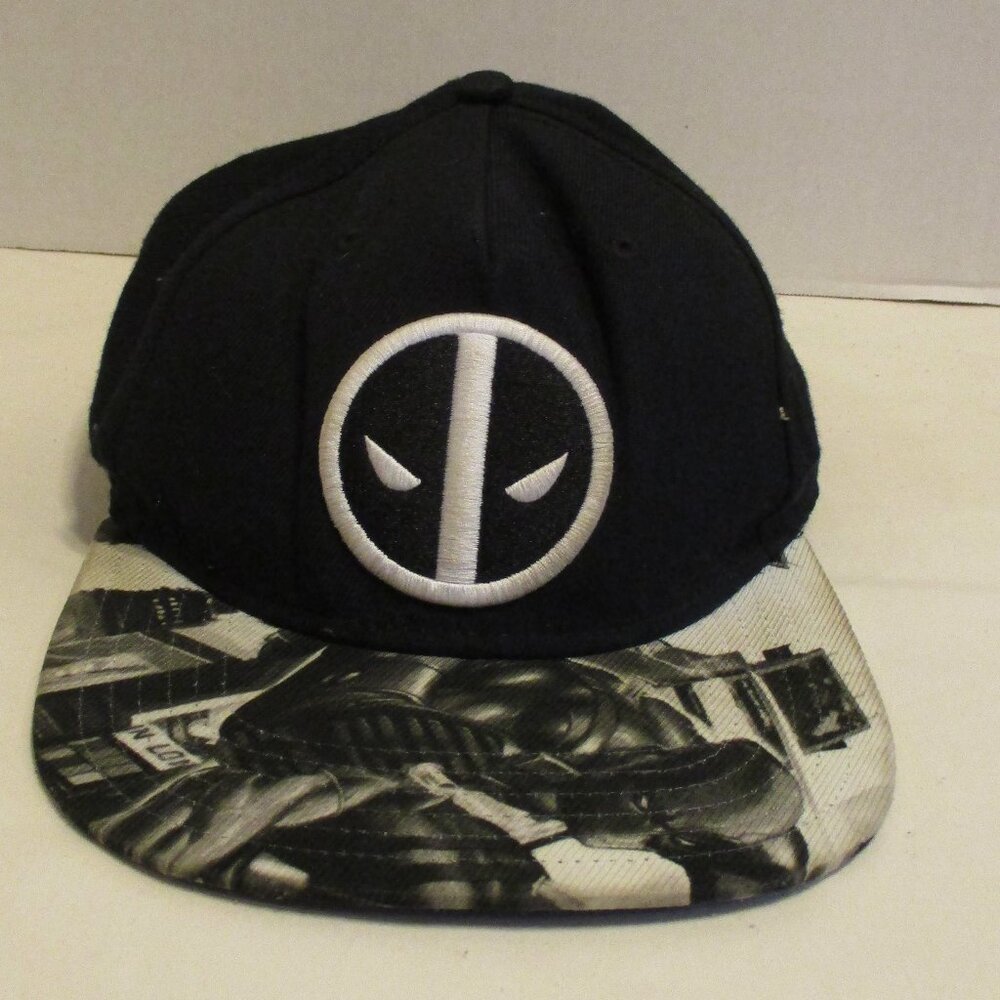 Deadpool Hat Marvel Bioworld Men Small Snapback Black Grey White Summer Hat